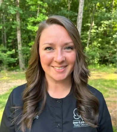 Kayce at Elwell Family Dentistry in Canton, Georgia